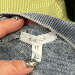 Maurice’s size XL Henley style front tie blue heather shirt